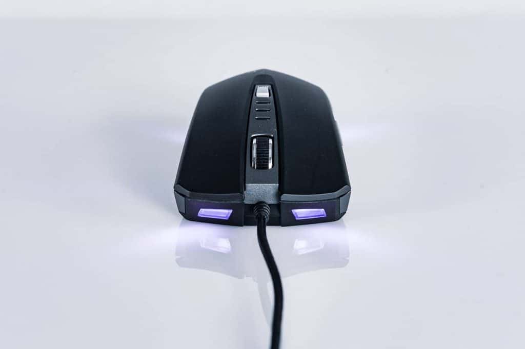 The front view of a wired mouse with scroll wheel