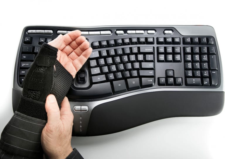 A sufferer of repetitive strain injury reducing pain by using a mechanical keyboard